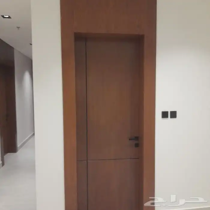 أبواب خشب وديكور سحاب مخفي 5