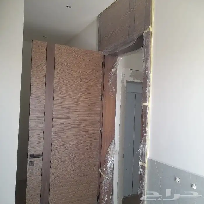 أبواب خشب وديكور سحاب مخفي 4