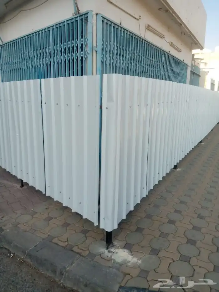 حداد مظلات والسواتر ومستودعات 3