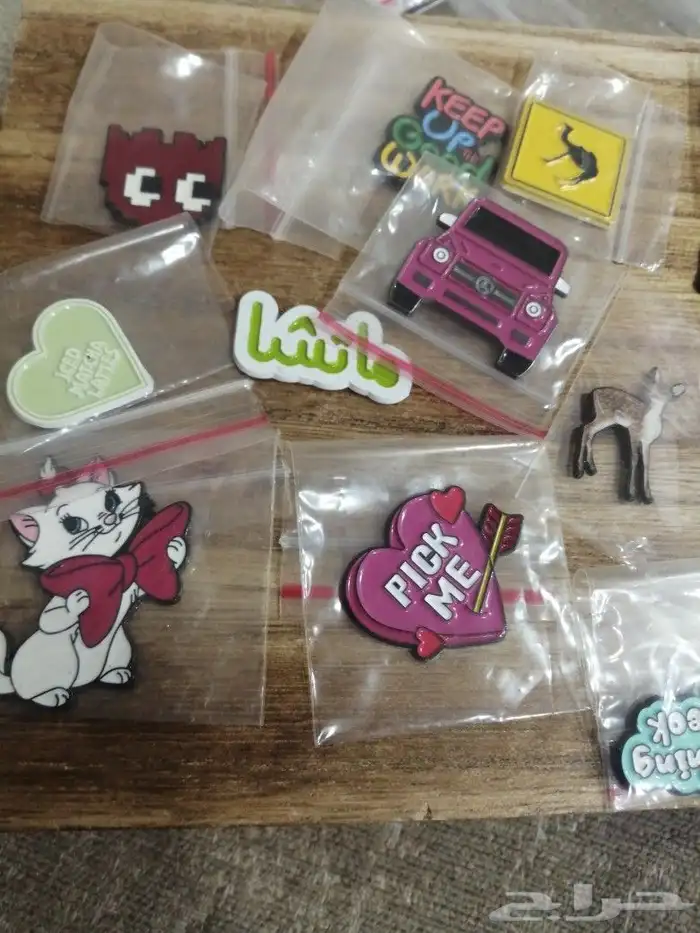 ملصقات جوال متوفرة ويوجدايضا الكثير اشكال متعددة 7