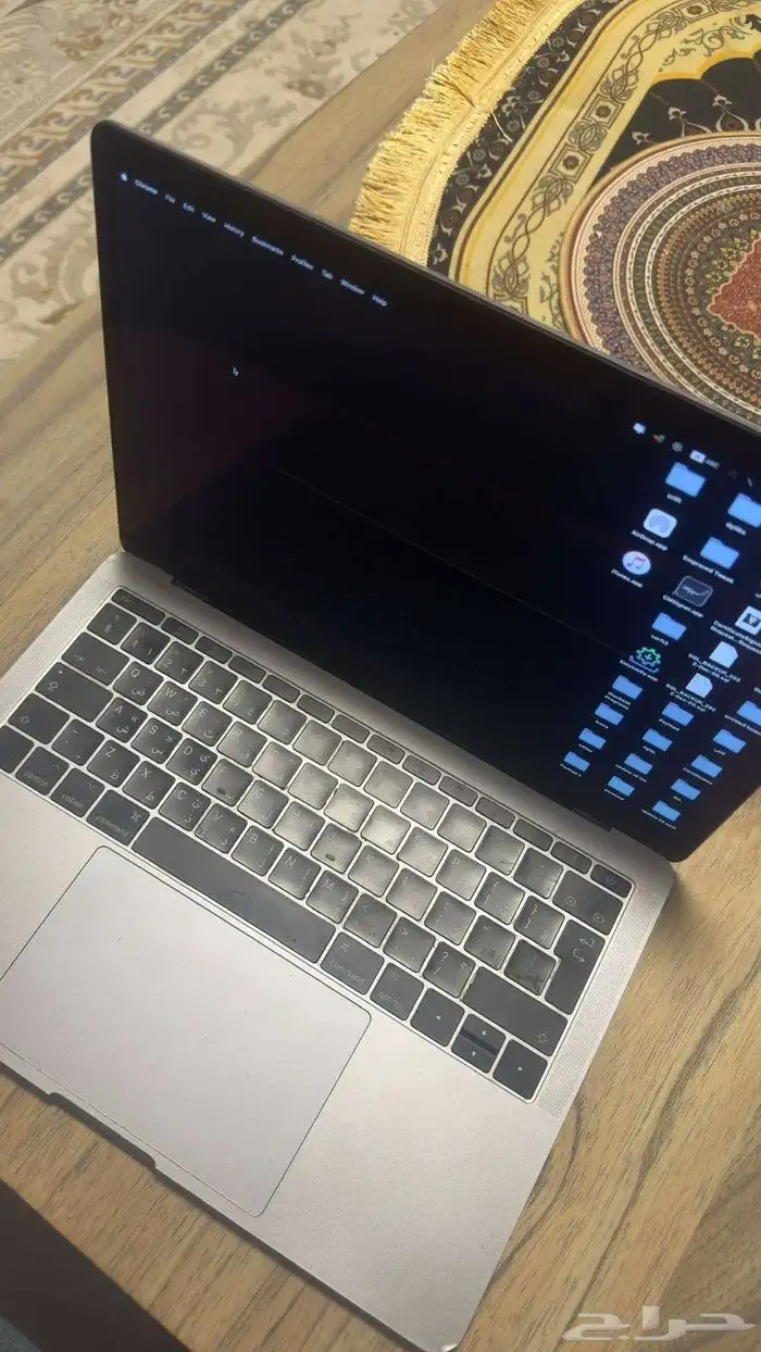 ماك بوك 2017 8