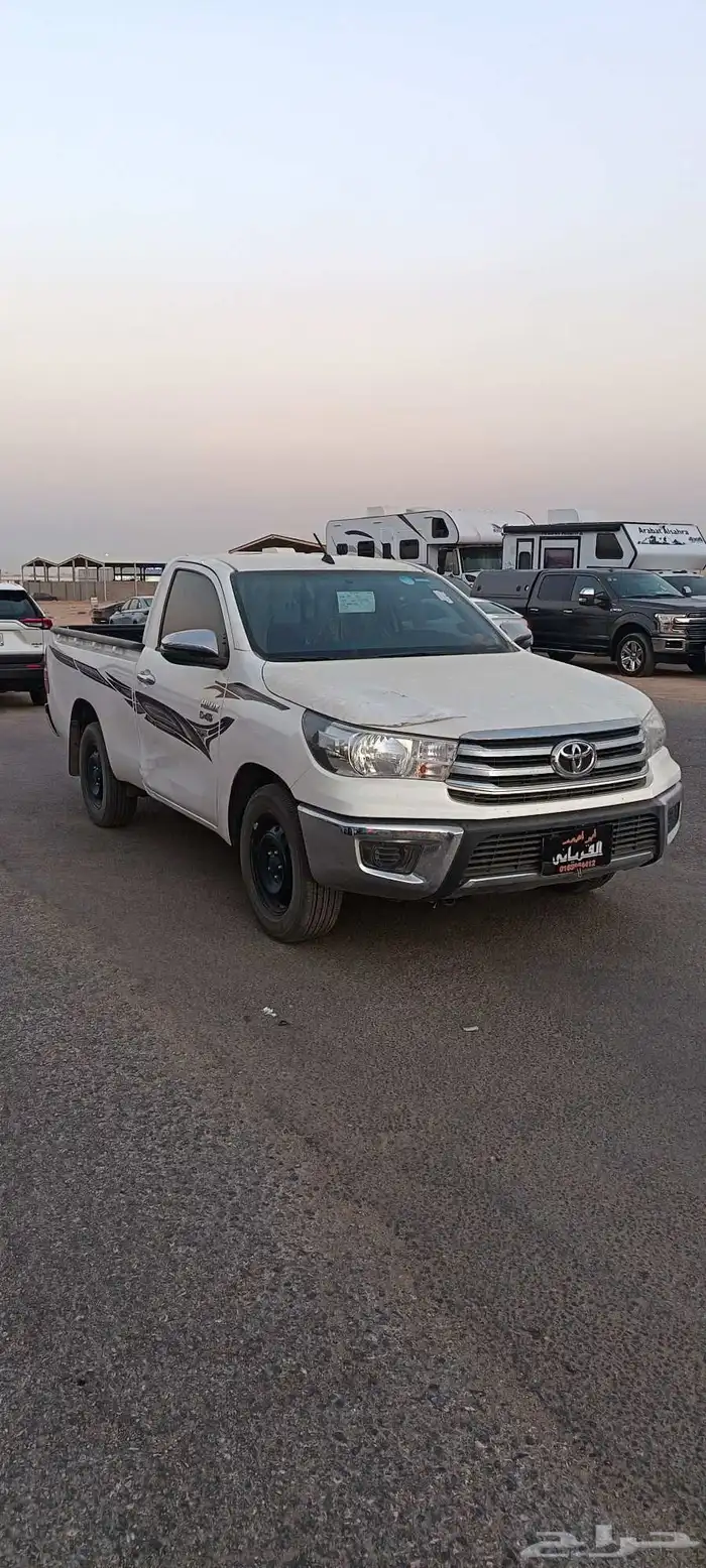 تويوتا هايلكس GL موديل 2025عداد 13الف ديزل 3