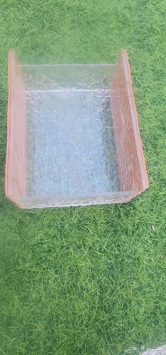 موجود مقسمات كبيره وصغيره ووسط سعر الحبه 2ريال يوجد كميه 0