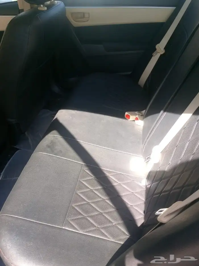 سياره تويوتا كورولا للبيع 4