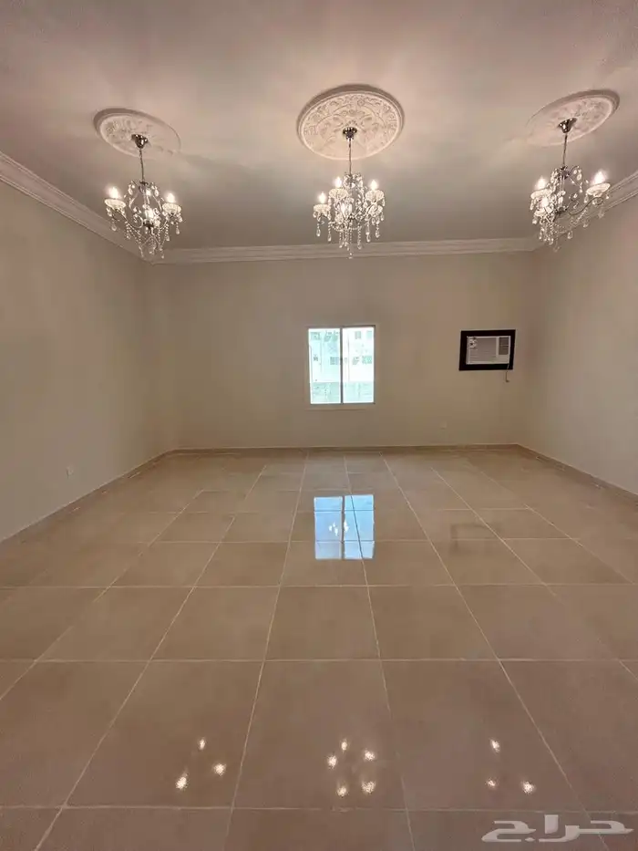 شقة للايجار 5 غرف مكيفات راكبة _ حي الفلاح مع الحمدانية 11