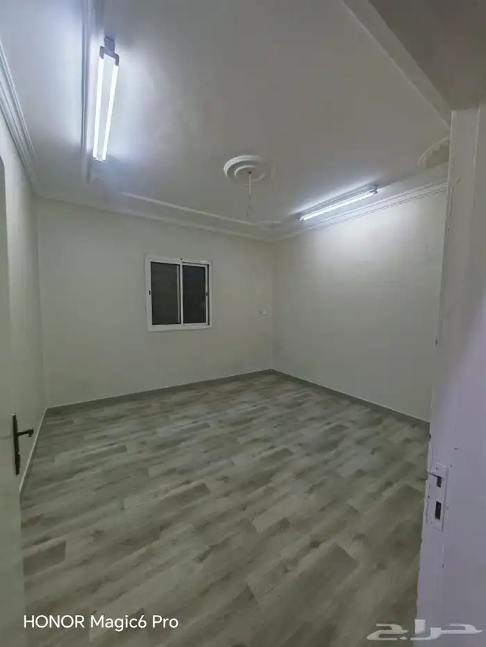 شقه للايجار حي الرمال 4