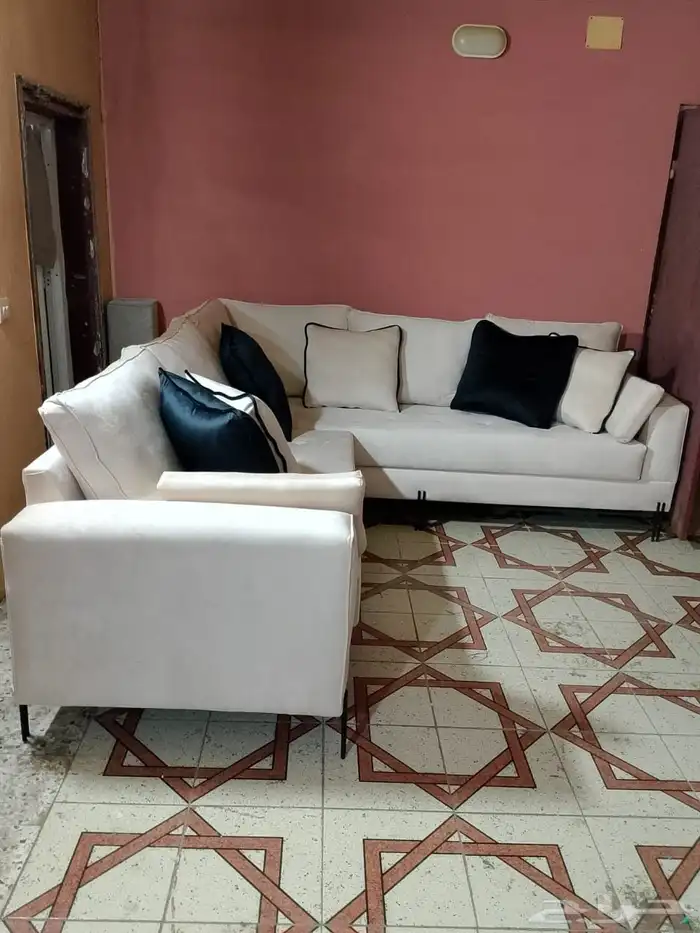 تنجيد تفصيل حسب ازبون يوجد لديناقسم تنجيد وتجديد القماش 1