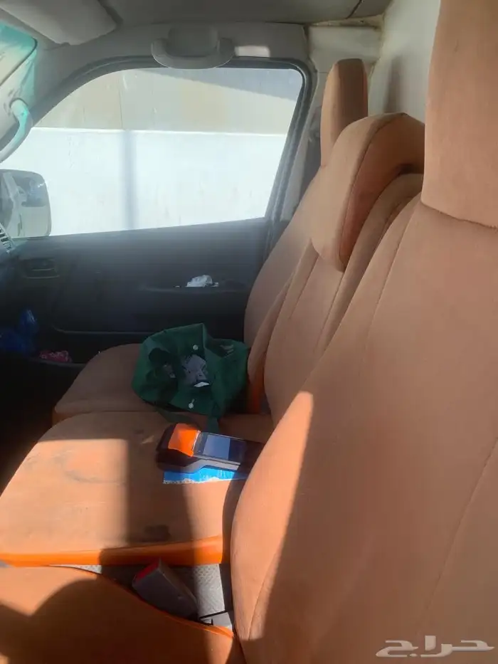 باص تويوتا هايس بضاعه و ثلاجه 2010 للبيع 6