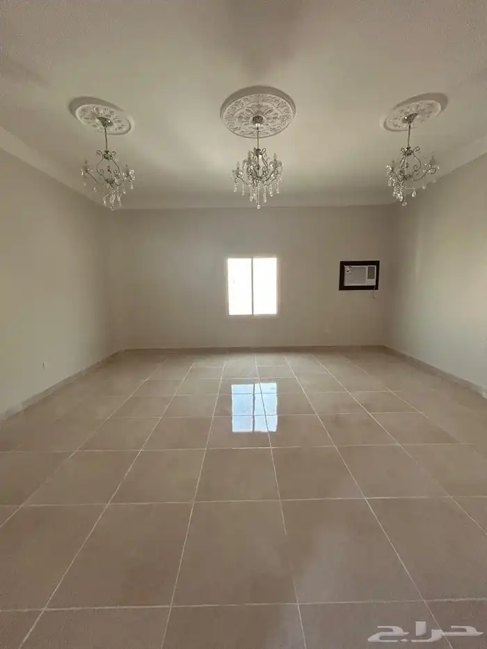 شقة للايجار 5 غرف مكيفات راكبة _ حي الفلاح مع الحمدانية 14