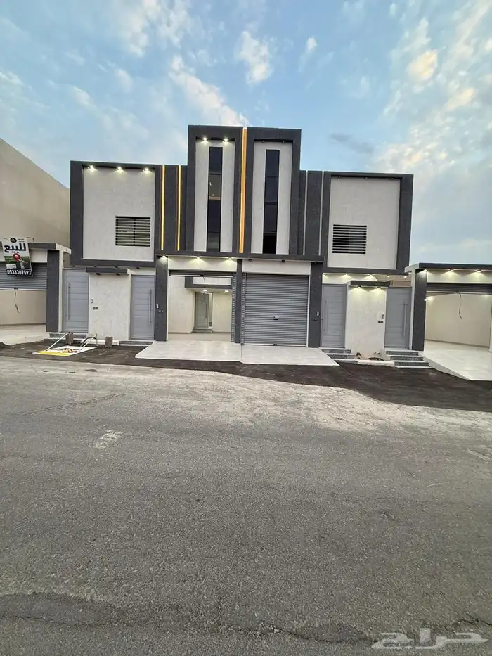 للبيع روف علوي مع ملحق بمدخل سيارة تشطيبات فاخره بسعر 650الف 0