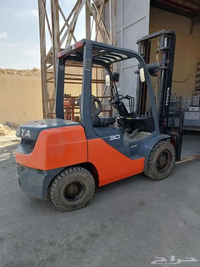 رافعة_شوكية_فوركلفت_رافعة_يدوية_للايجار 6