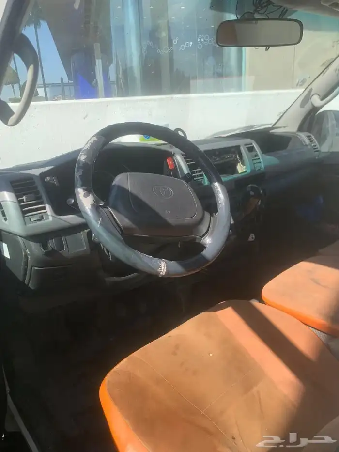 باص تويوتا هايس بضاعه و ثلاجه 2010 للبيع 7