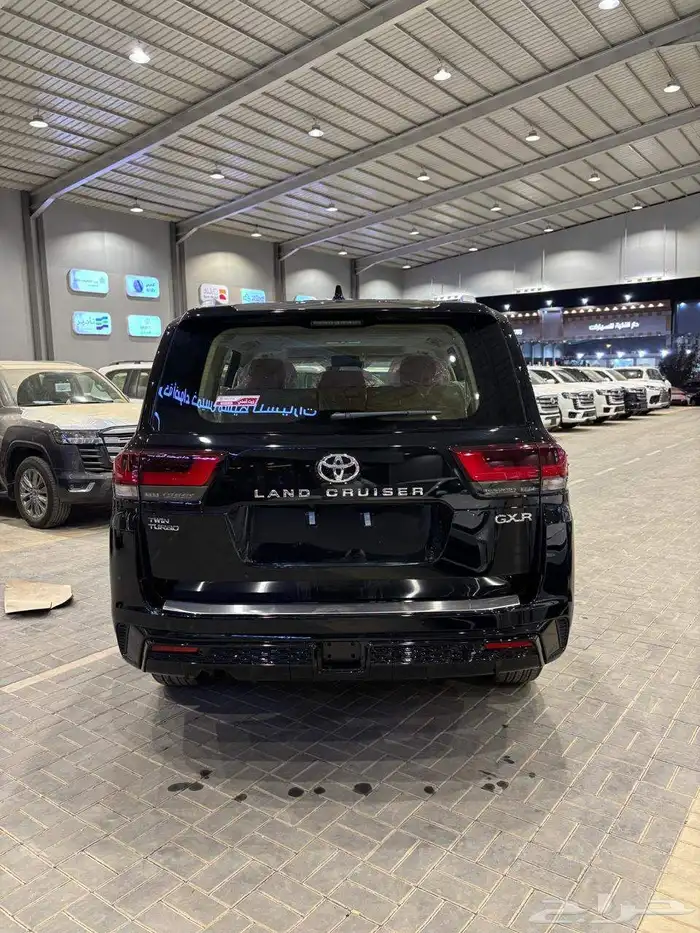 تويوتا لاندكروزر صالون L4 7