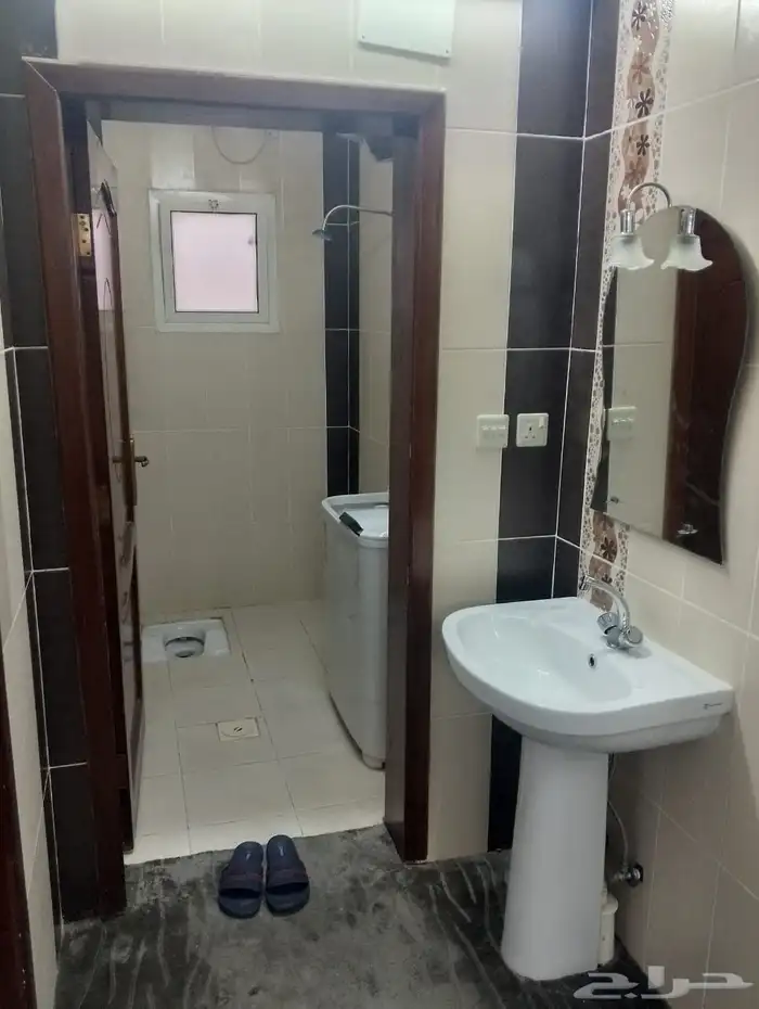 عماره موثثه للايجار السنوي كمبيلت 4