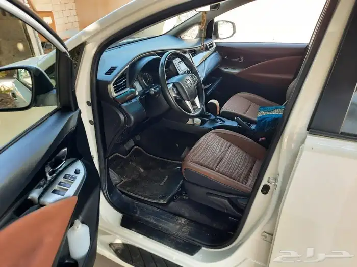 انوفا 2018 للبيع 1