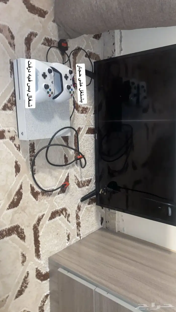 للبيع اكس بوكس ون اس وشاشه 4