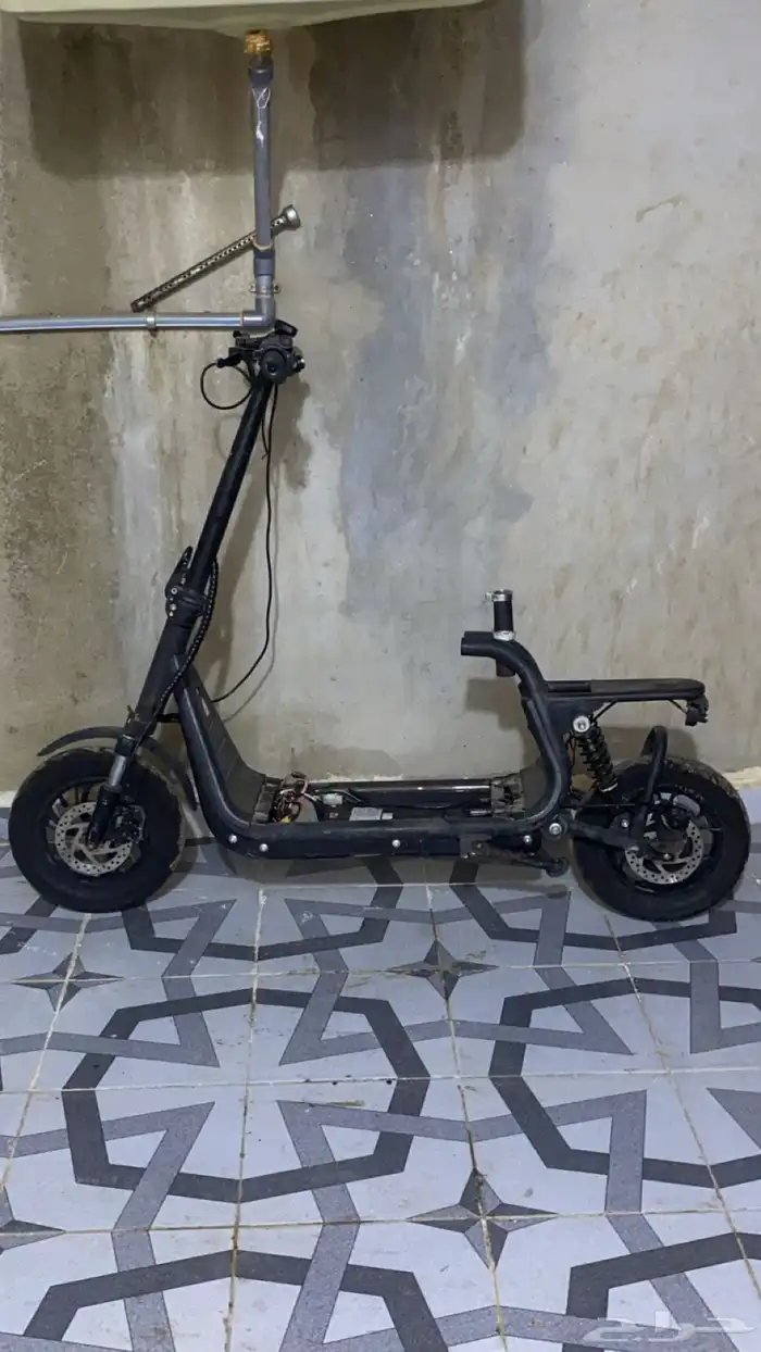 سكوترتبغى اي قطعه تواصل معايه وفيه اثنين كفرات توني مشتريها 0