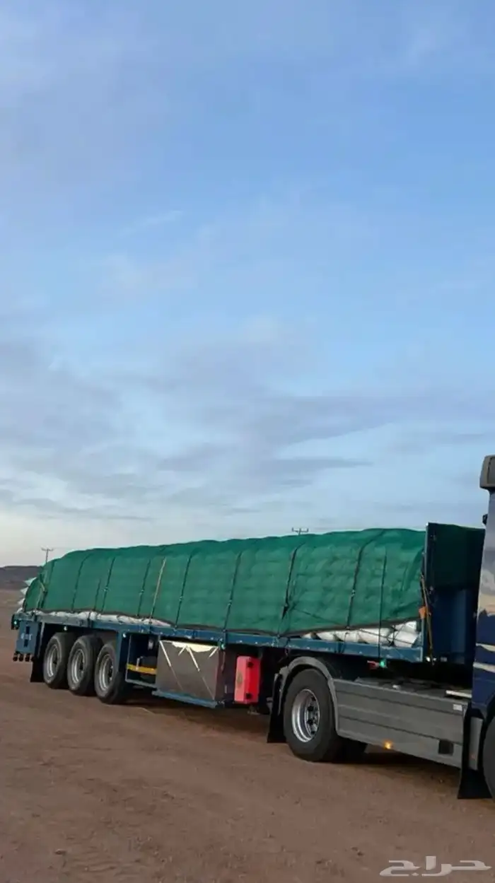 تريلة سطحة لنقل البضائع والأعلاف 1