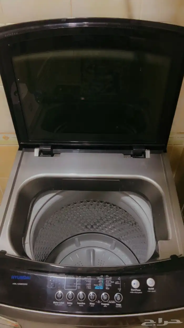 ثلاجه 750 ريال. ديب فريزر 600ريال. مكنسه 50 ريال غساله 700 9