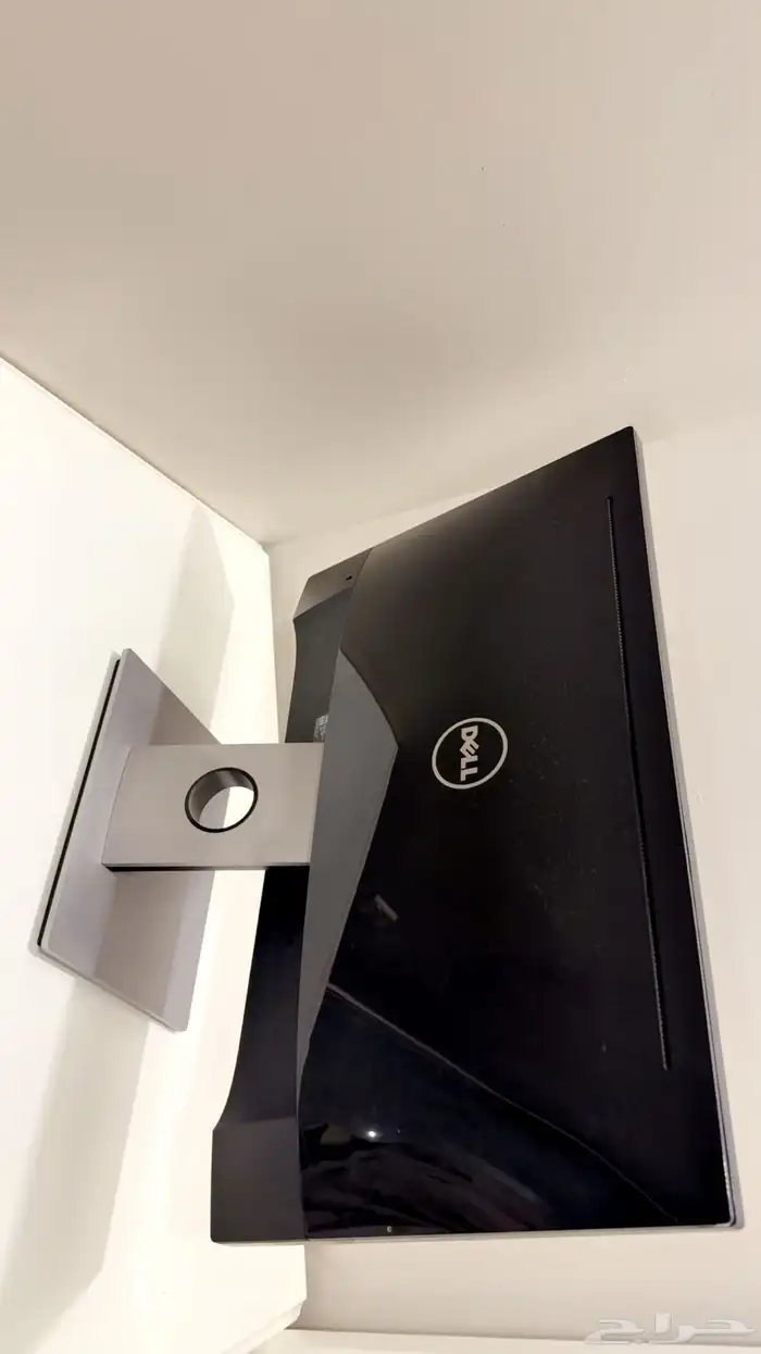 للبيع شاشة كمبيوتر DELL أصلية   نظيفة جدا 1