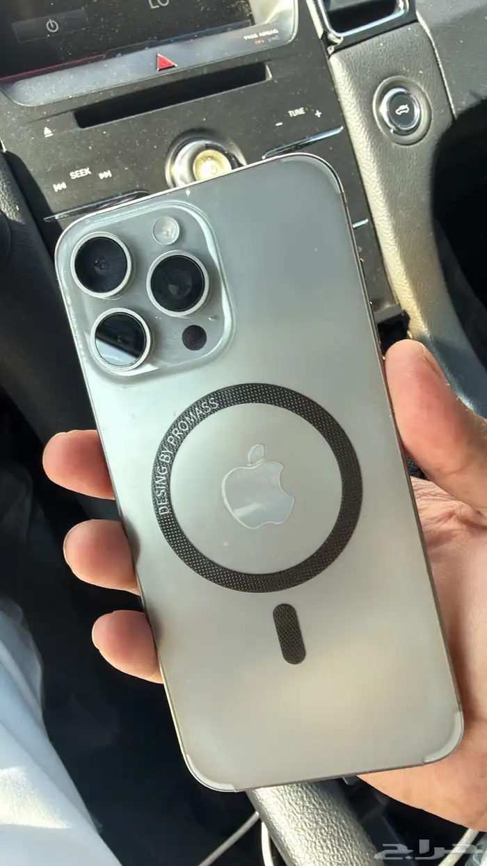 إيفون 15 برو ماكس 512 نظيف جدا 2