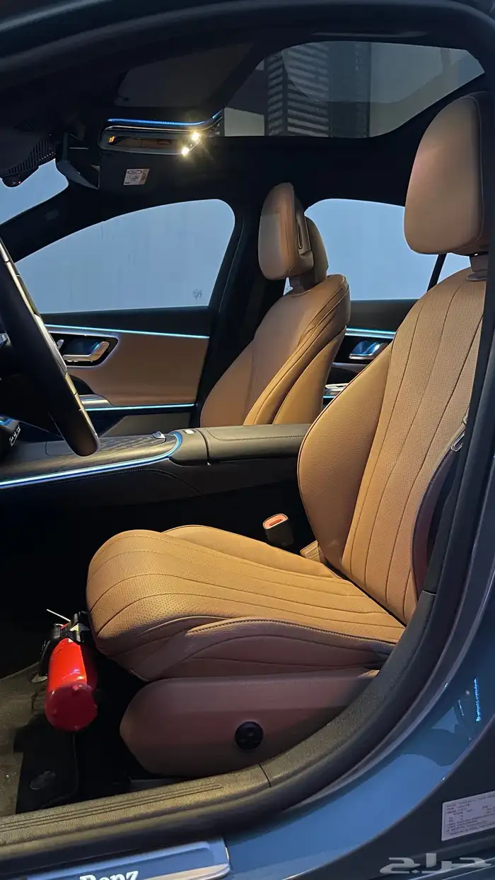 مرسيدس E200 2025 عداد 5 آلاف km ضمان الجفالي الى 2027 21