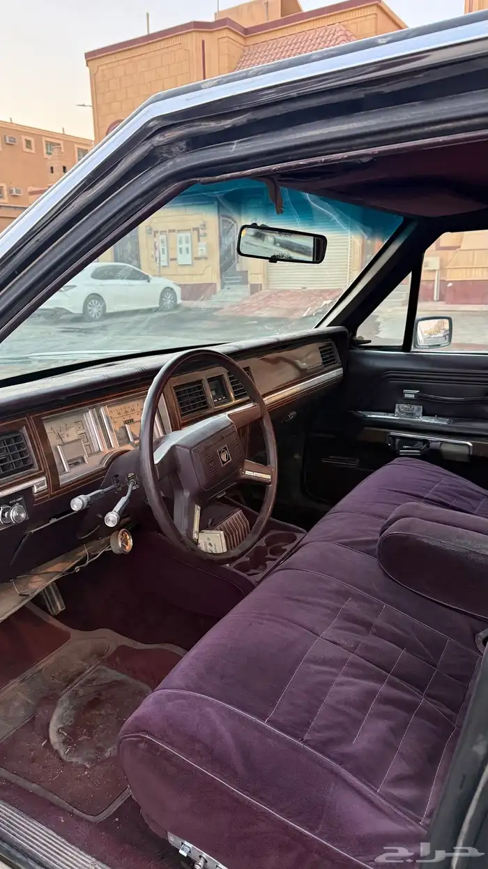 فورد جراند ماركيز كلاسك 10