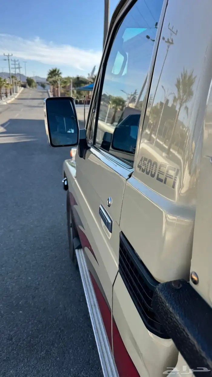 للبيع شاص مخزن 13