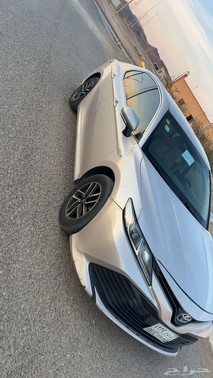 كامري هايبرد اللون ذهبي شبه الجديده 18