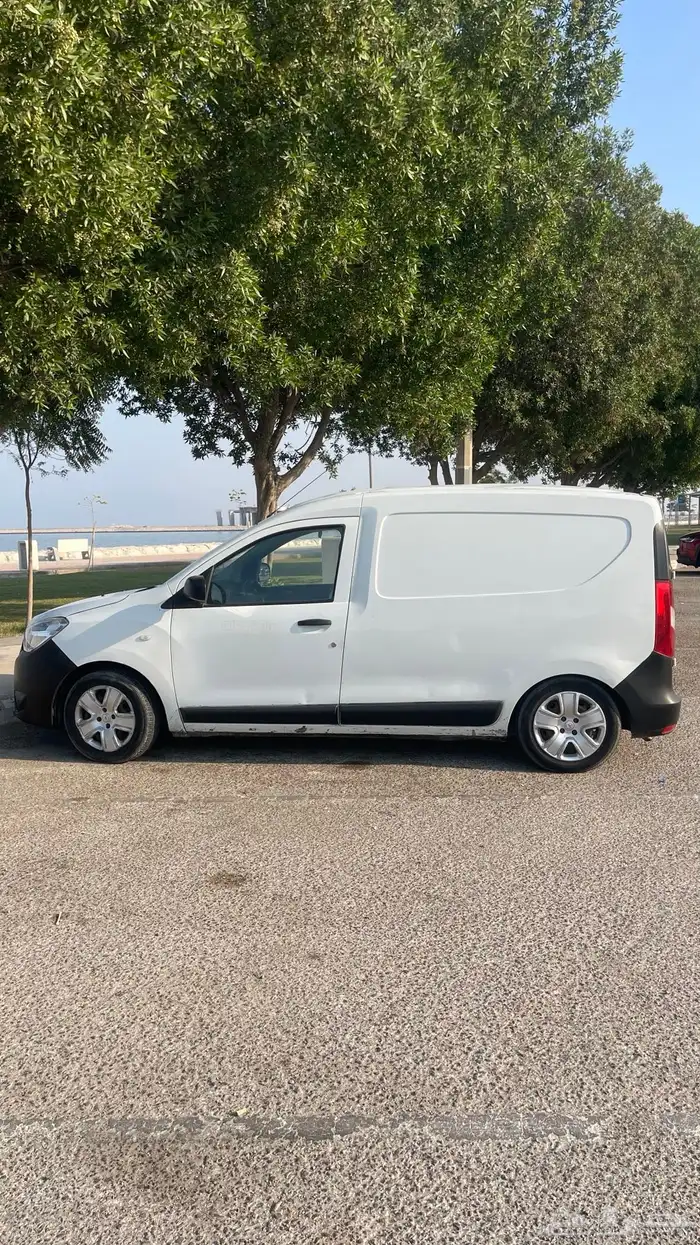 فان رينو دوكر غسيل سيارات 3