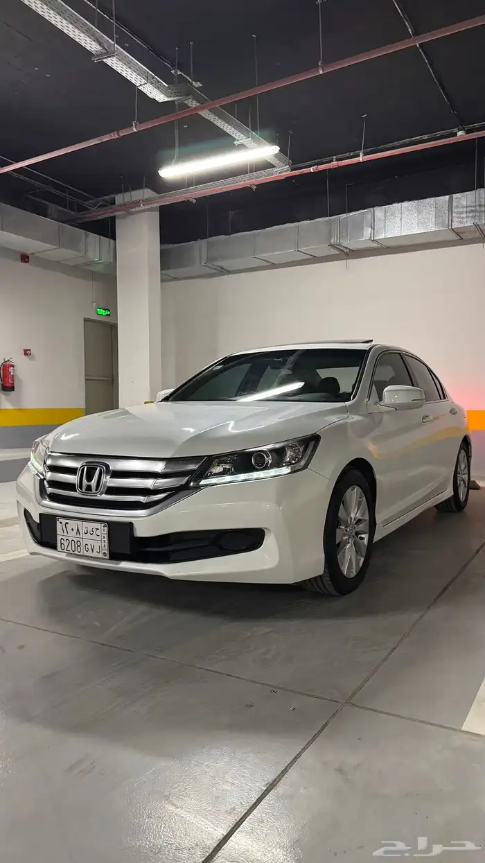هوندا أكورد سبيشل 2016 بحاله الوكاله 23