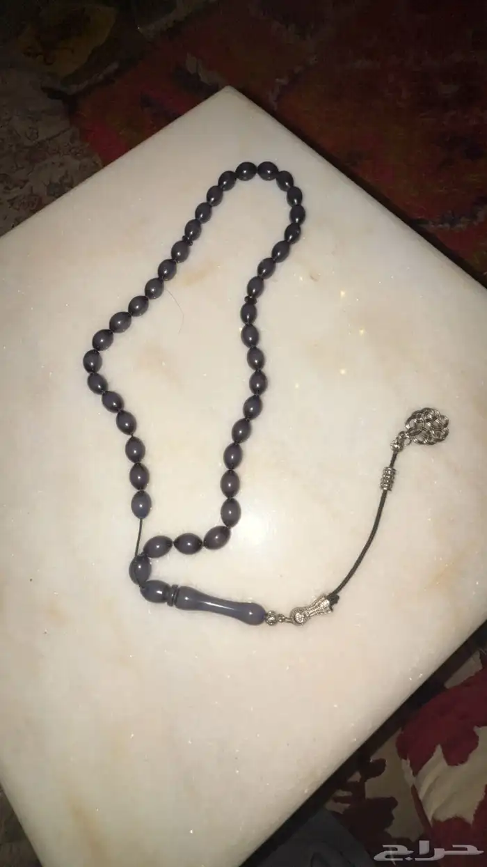 سبحة أنيقة لون أسود   نظيفة جدا 0