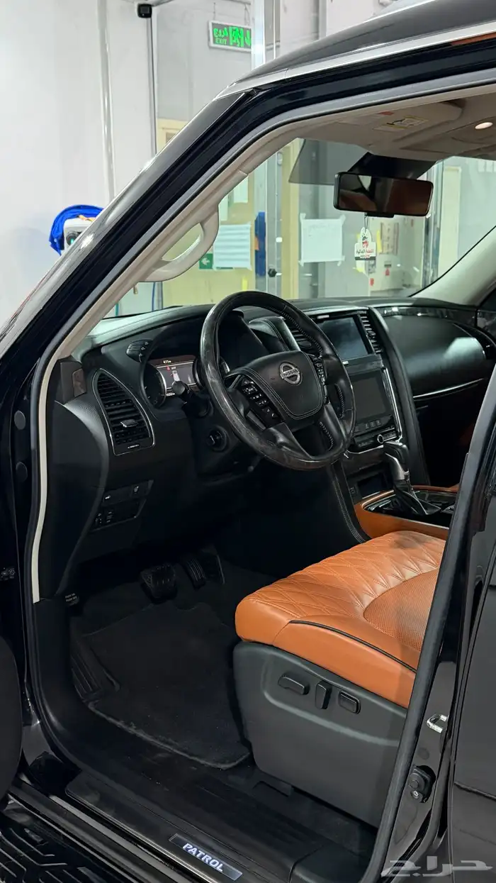 نيسان باترول بلاتينيوم   فل كامل   نظيف جدا 24