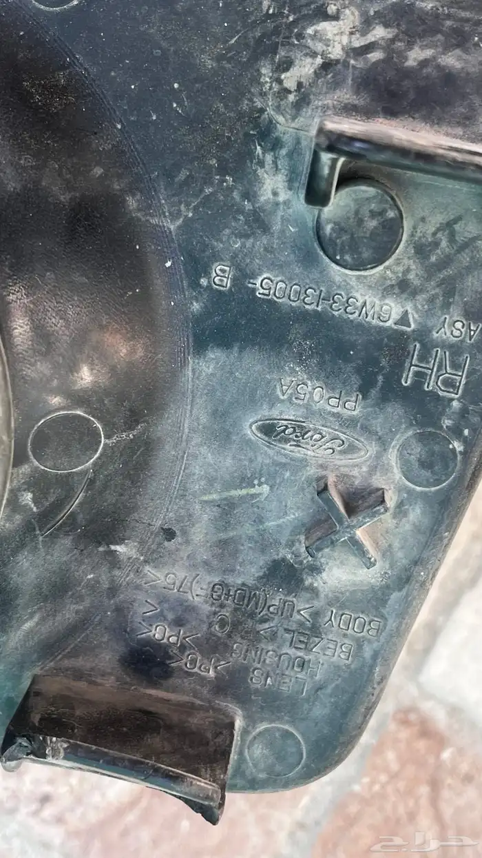 شمعات فورد ماركيز 2010 اصلية 1