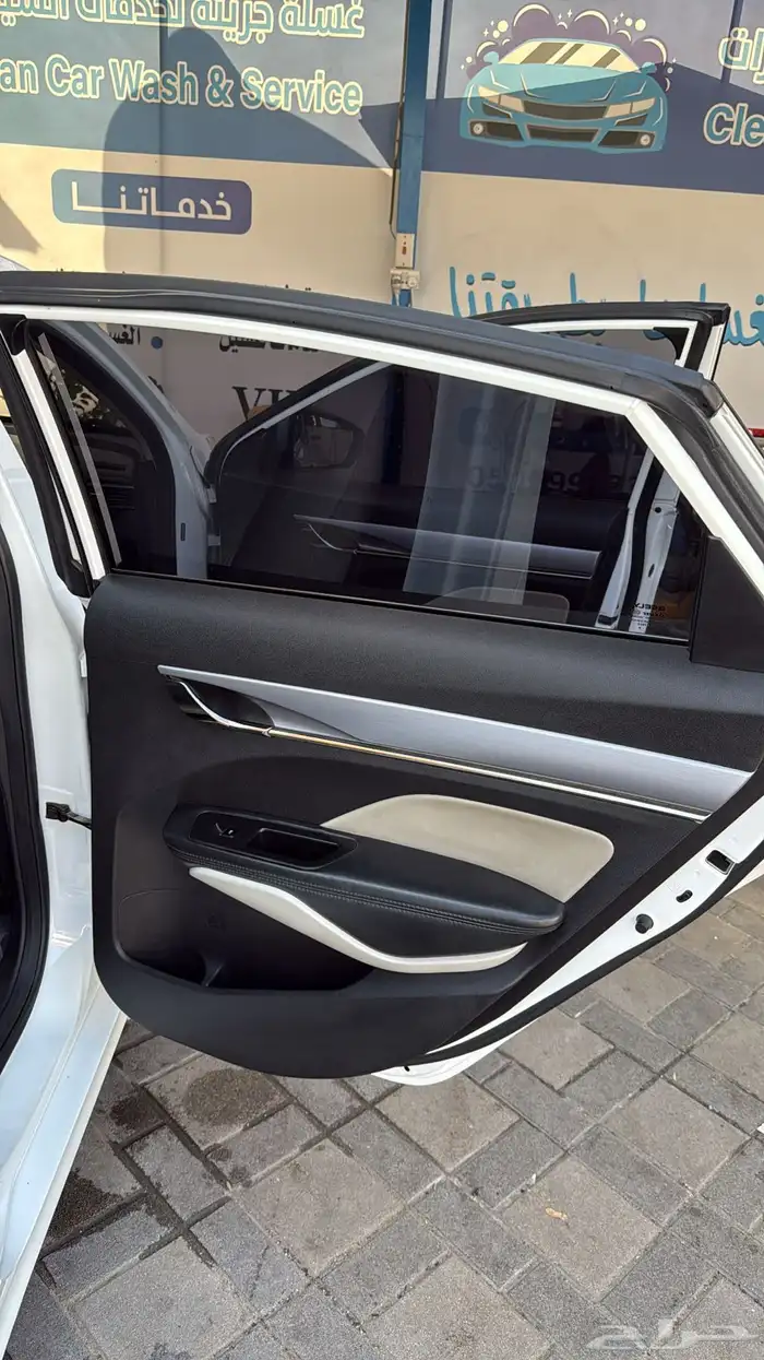 جيلي بنراي 2020 فل كامل 12