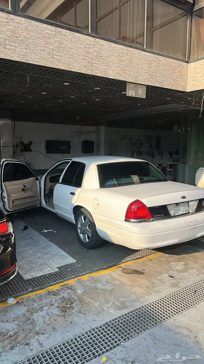 فورد فكتوريا 2010 2