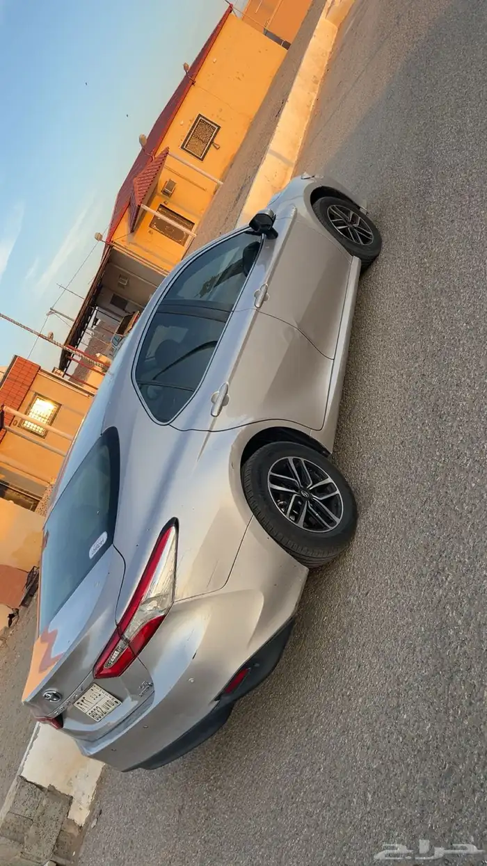 كامري هايبرد اللون ذهبي شبه الجديده 19