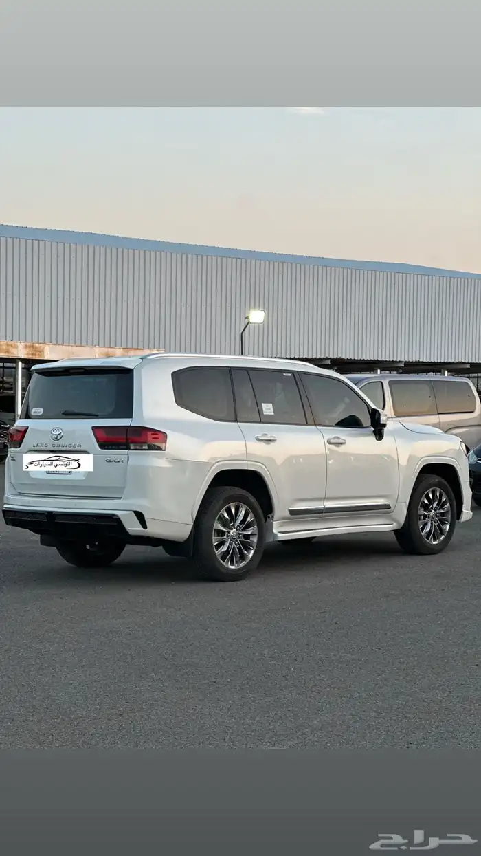 تويوتا لاندكروزر 7