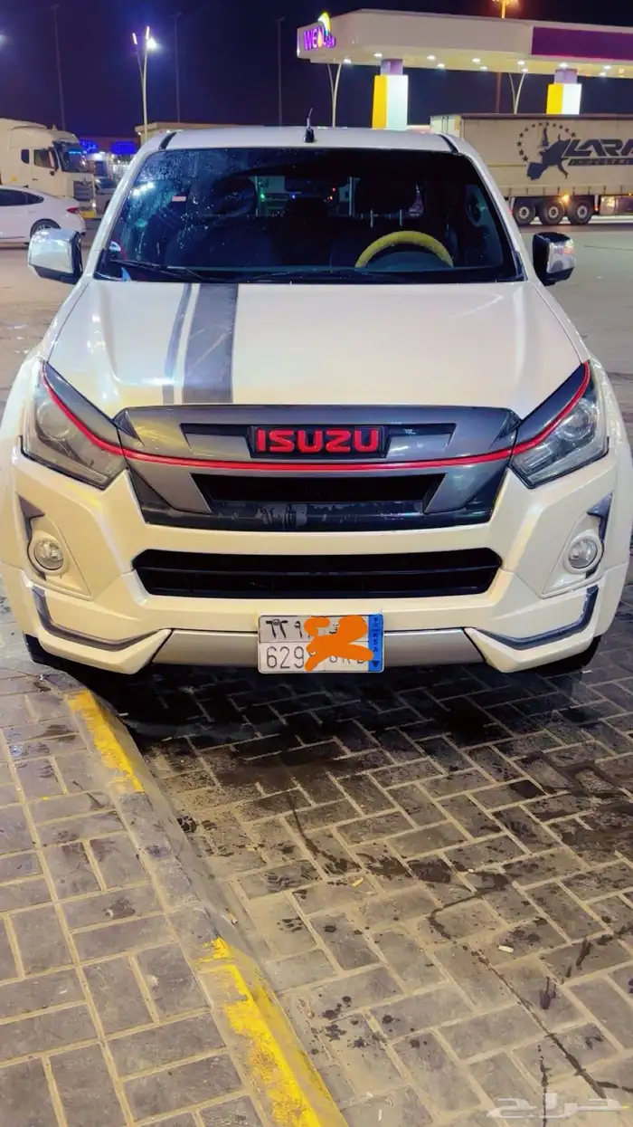 عرض ايسوزو ديماكس موديل 2020 عداد 240الف محركات وبدي شرط 2
