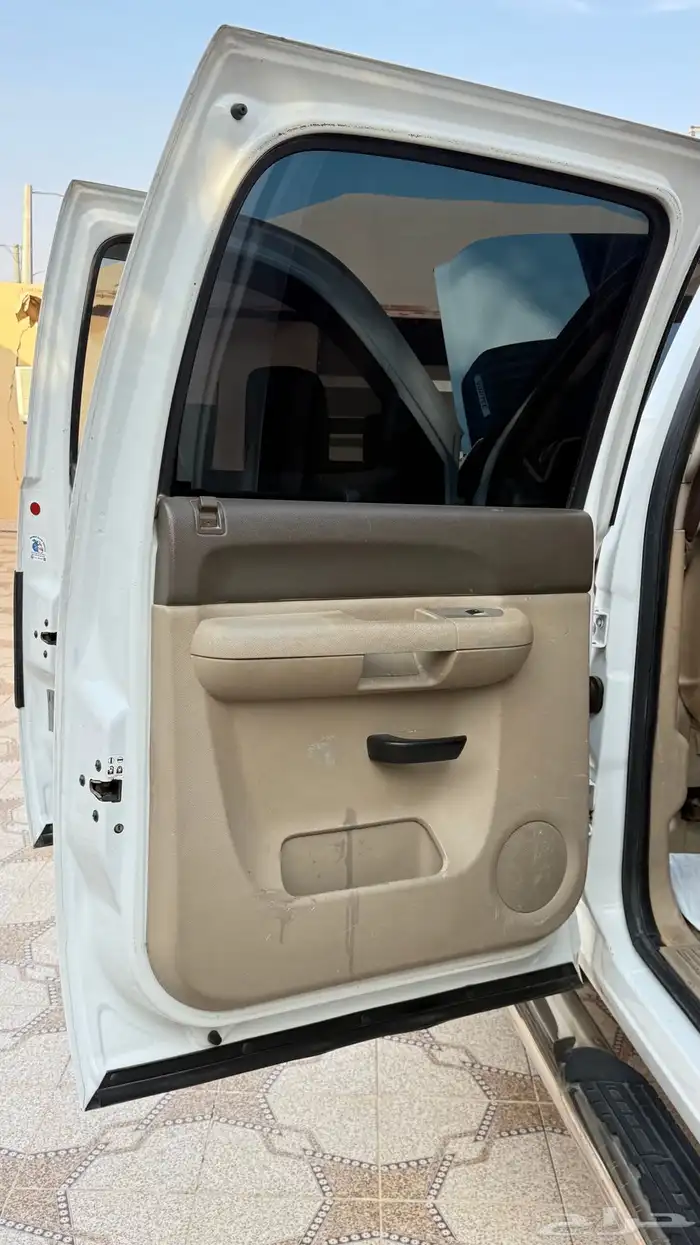 للبيع سلفرادو 2012 دبل 18