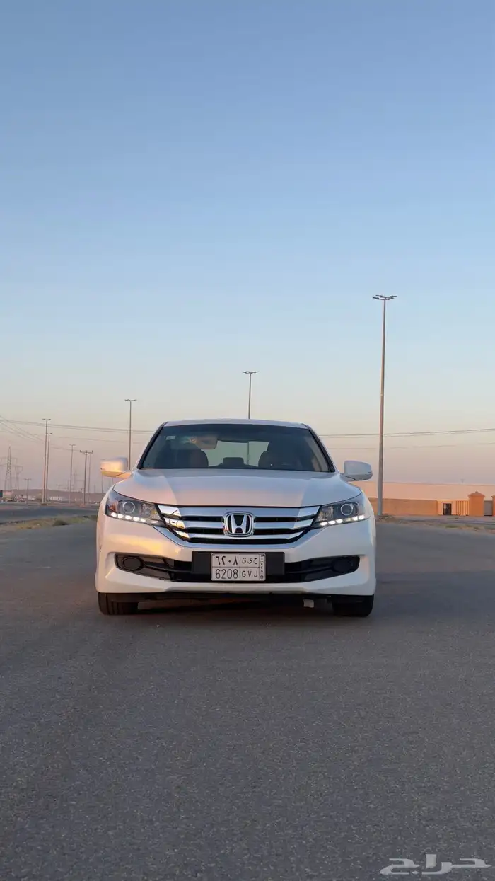 هوندا أكورد سبيشل 2016 بحاله الوكاله 13
