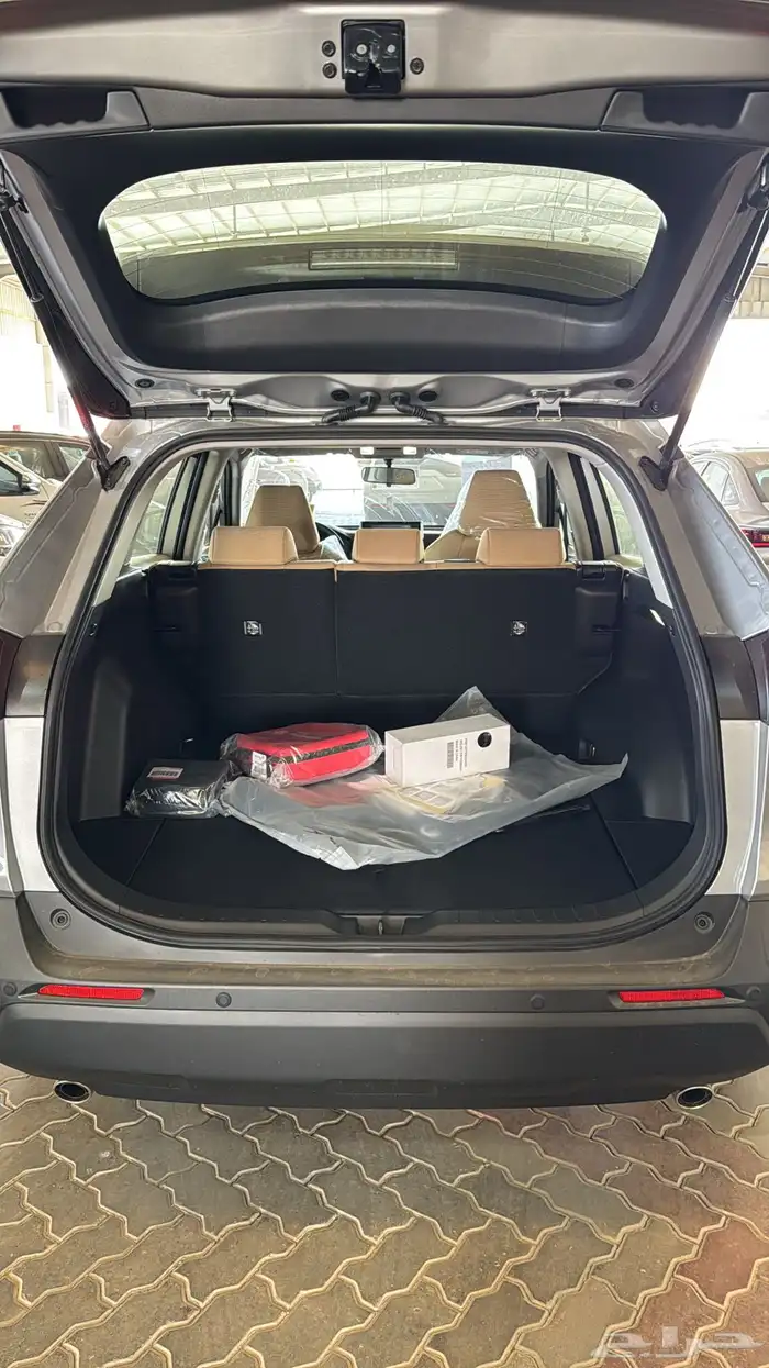 تويوتا راف فور LE بدون دبل بنزين 2025 10