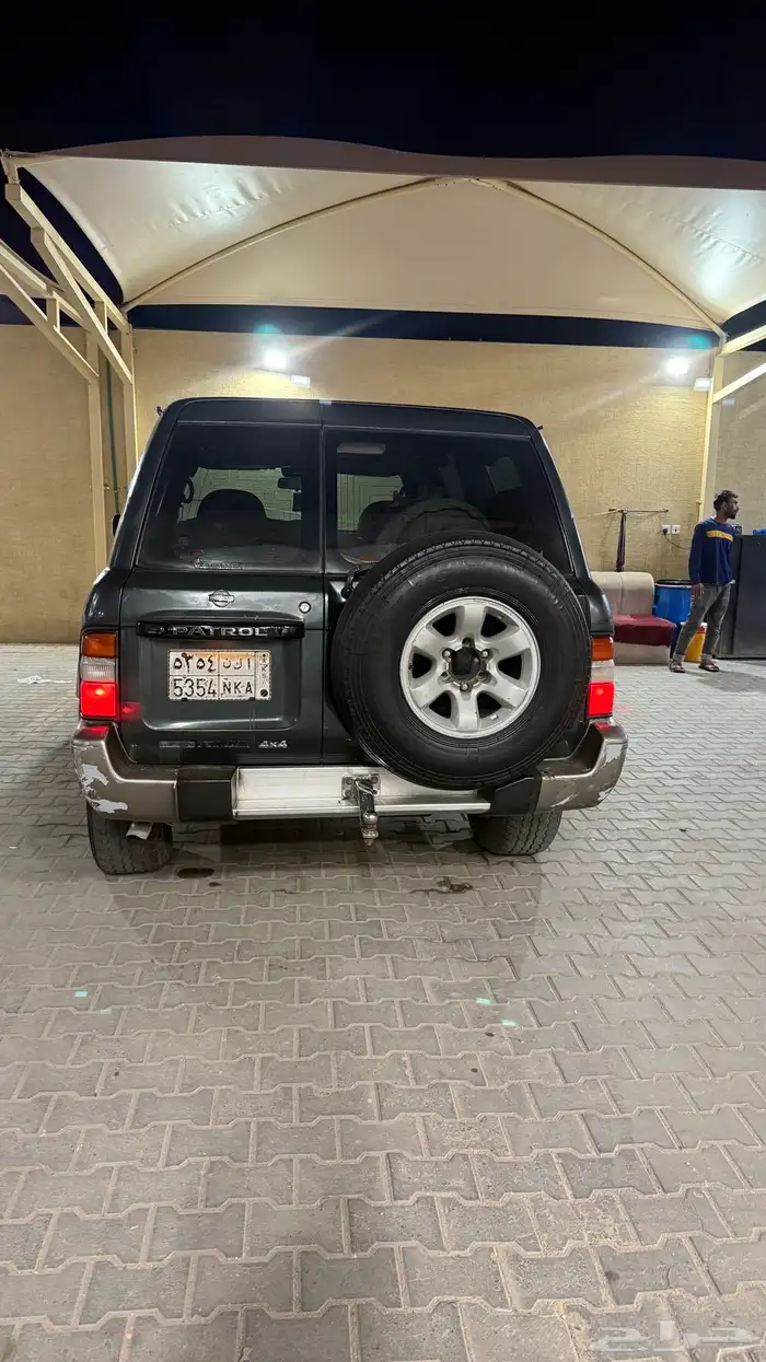 للبيع جيب سوبر سفاري مديل 1998 3