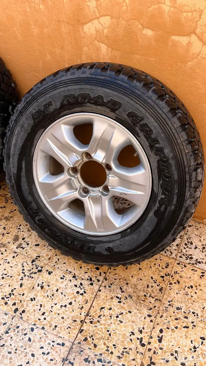 كفرات وجنوط لاندكروزر 0