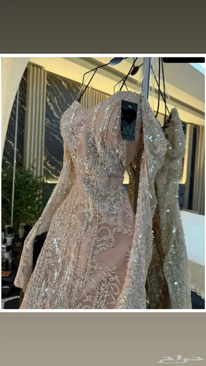 فستان للبيع مقاس لارج 0