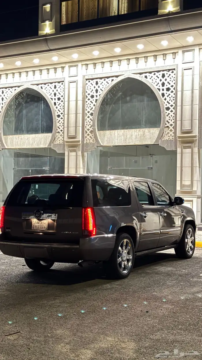 اسكاليد 2011 نظيف 5