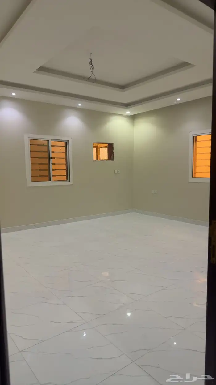 شقه 3 غرف وصاله ودورتين مياه وغرفة غسيل بحي الصالحية بجدة 1