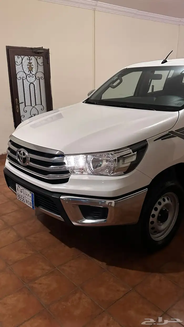 هايلوكس غمارتين بنزين دبل 2022 15