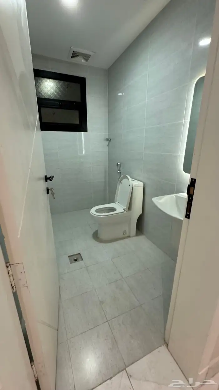 إعلان شقة للإيجار   حي الحمراء  الخبر 7