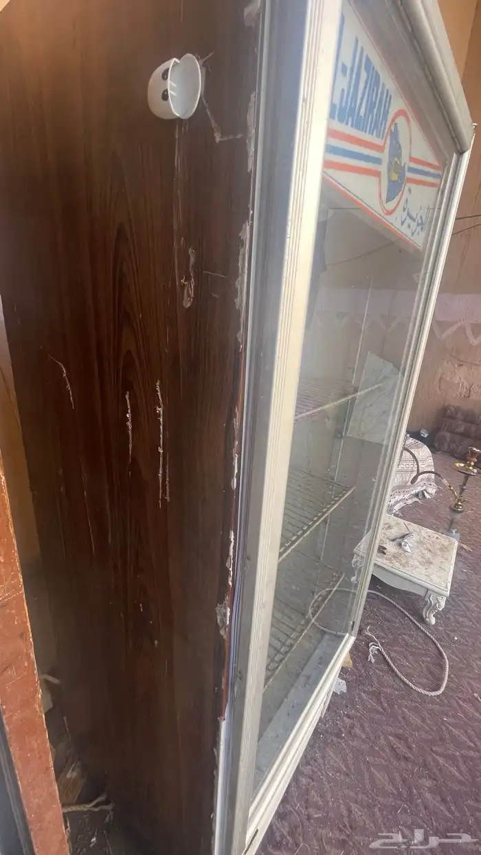 ثلاجه عرض للبيع 1